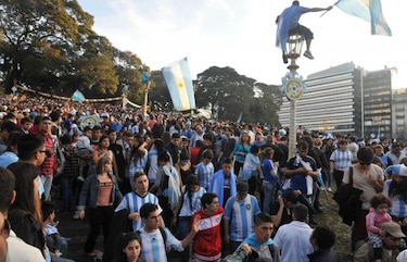 Selección argentina regresa a Buenos Aires tras el Mundial