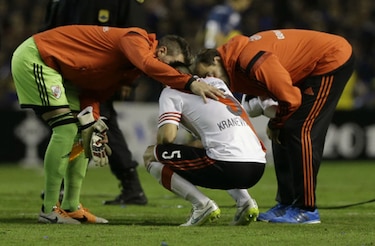Identifican al hincha que arrojó sustancia tóxica a jugadores de River