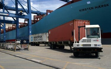 Contralor Solís ordenó auditar a la empresa que opera el puerto de Manzanillo