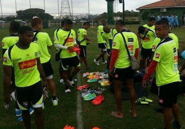 Panamá culmina entrenamiento antes de enfrentar a Brasil