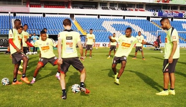 Selección de Panamá reconoce la cancha del estadio Corregidora