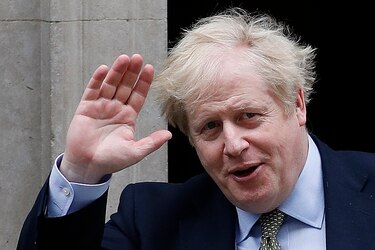 Boris Johnson continúa su recuperación por Covid-19 en el hospital