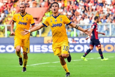 Juventus remonta con triplete de Dybala