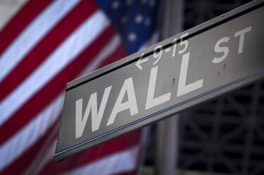 Wall Street insiste en apostar a recuperación del dólar en 2014