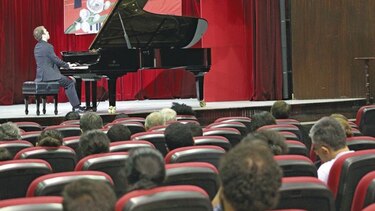 Duelo de piano en Panamá