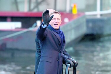 Bond sigue a pesar de filtración de guión