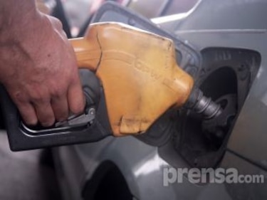 Precio del galón de la gasolina bajará cuatro centésimos