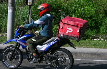 Restaurantes reportan una caída del 80% por paro de motorizados de PedidosYa