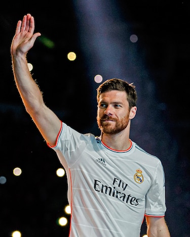 Real Madrid anuncia a Xabi Alonso como su nuevo entrenador