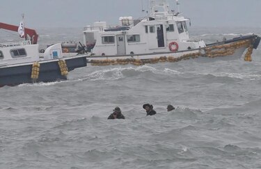 Arrestan al capitán del barco hundido en Corea del Sur