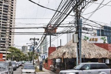 Concejo de Panamá aprueba exoneración para el uso de aceras a los restaurantes cuando vuelvan a operar