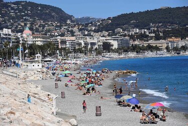 Francia intensifica medidas de seguridad tras ataque en Niza