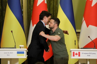 El primer ministro canadiense Justin Trudeau llega a Kiev y anuncia más ayuda militar