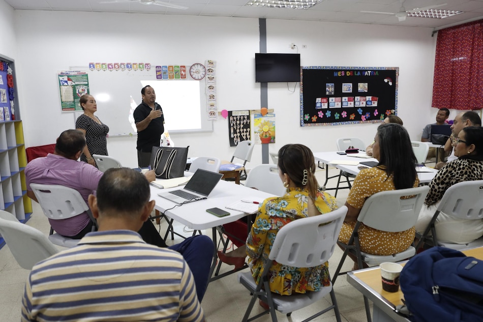 Meduca define requisitos para docentes que impartirán reválidas 2026