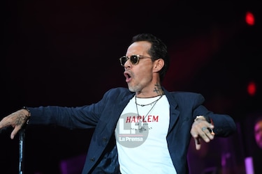 Marc Anthony llegó y le cumplió a su público en el Rommel Fernández  