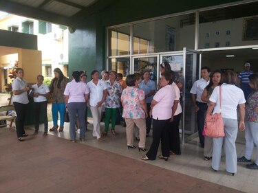 Protestan por falta de acondicionador de aire en hospital de Chitré