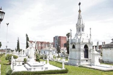 Turismo entre los muertos