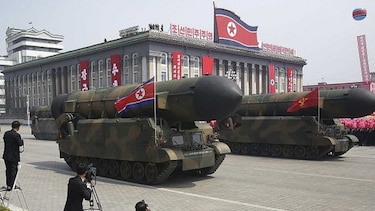 Corea del Norte prueba misil, pero falla