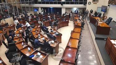 Pleno aprueba proyecto que permite a ediles y alcaldes escoger su salario