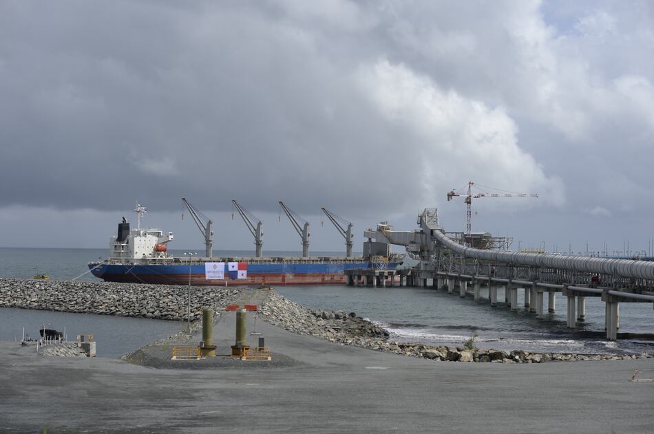 El FMI proyecta que el PIB de Panamá disminuya al 2.5% en el año 2024