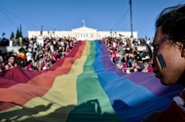 Desfiles por el Orgullo Gay se toman países de Europa