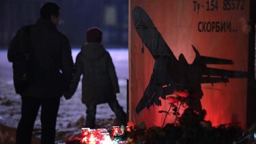 Hallan la principal caja negra del avión ruso siniestrado en el mar Negro