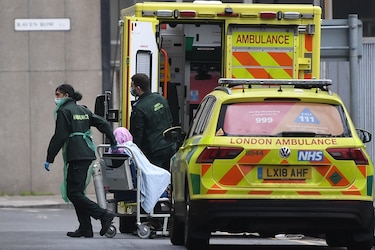 Variante de la Covid-19 detectada en Reino Unido está en 50 países, según la OMS