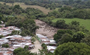 Dos mil evacuados en centro de Colombia por posible avalancha