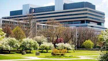 Familia dona $100 millones a la Universidad de Chicago