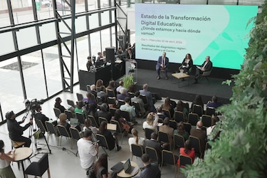 Latinoamérica suma tecnología a educación, pero las brechas limitan su impacto pedagógico