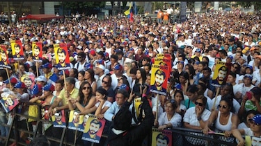 La ley y la calle, la estrategia de la oposición en Venezuela