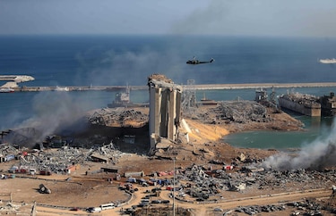 Duelo en Beirut tras explosiones que dejaron más de 100 muertos y cerca de 300 mil personas sin casa
