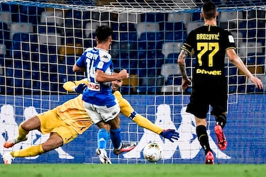 Nápoles se cita con la Juventus en la final de la ‘Coppa’ tras eliminar al Inter