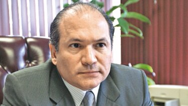 Martinelli presenta amparo contra decisión de Harry Díaz