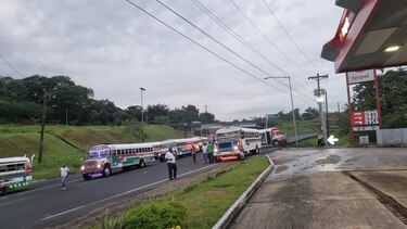 Ministro Pino: la población está cansada de los cierres