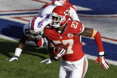 Chiefs siguen con marca perfecta, vencen a Bills