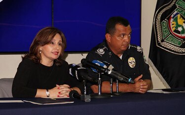Policía Nacional retiene 2 millones dólares y drogas en operativos