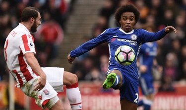 Chelsea continúa su marcha triunfal, el Arsenal vuelve a tropezar