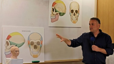 Científicos israelíes recrean la apariencia de un lejano primo del hombre
