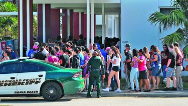 FBI ignoró denuncia sobre sospechoso por tiroteo