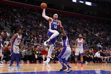 Harris y Simmons unen fuerzas y Sixers someten a los Pistons