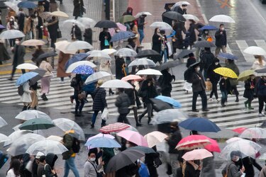 Economía de Japón crece 1.7% en 2021, primer aumento en tres años