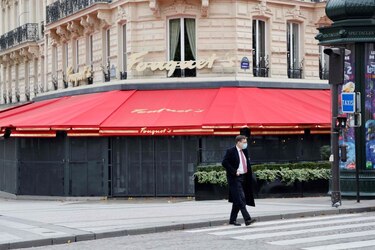 Francia decreta cuarentena de 10 días para 4 países