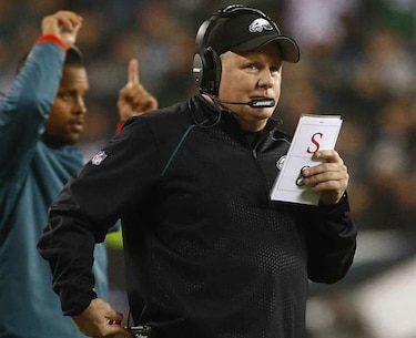 Eagles despiden a entrenador Chip Kelly