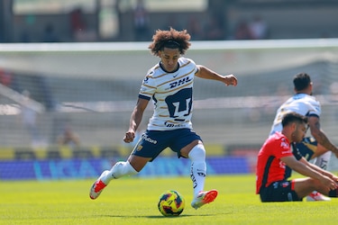 Adalberto Carrasquilla será dirigido por Efraín Juárez  