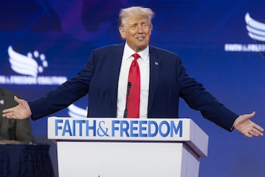 Trump endurece sus críticas contra Biden en un intento de recuperar su popularidad