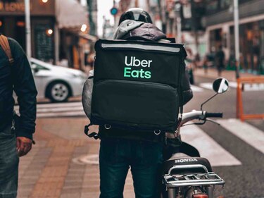Aplicaciones móviles de comida logran frenar de momento el salario mínimo de repartidores