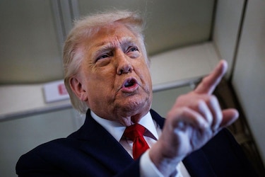 Estados Unidos lanza una nueva ofensiva contra Irán y Teherán responde