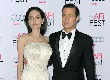 Brad Pitt dice que la ha dado millones a Angelina Jolie