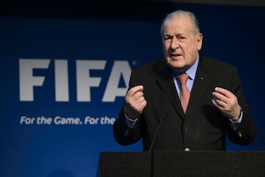 Comité Ejecutivo de FIFA aprueba limitar a 12 años los mandatos presidenciales